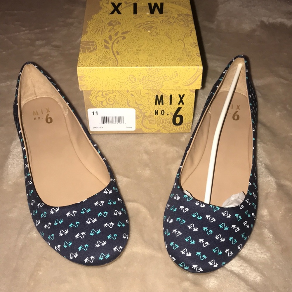 ✨Women’s Comfort Anchor Print Flats✨